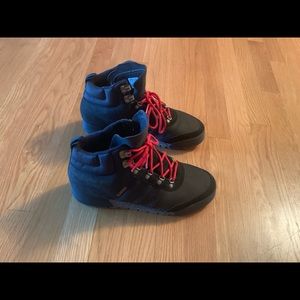 Adidas blauvelt skateboarding boots